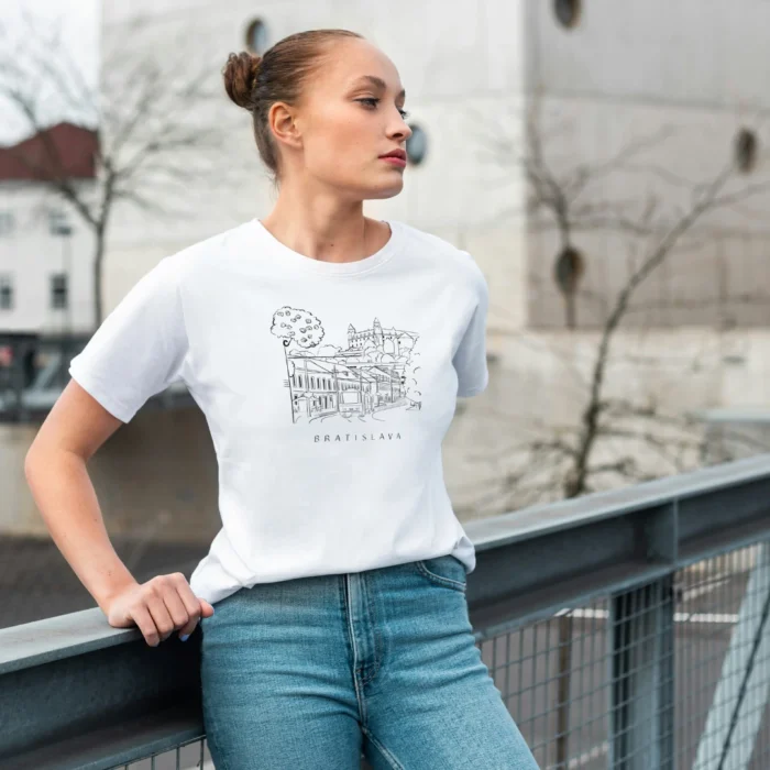 biele dámske tričko s motívom Bratislava